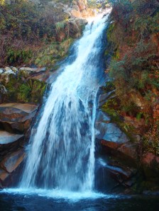 There's pretty waterfalls everywhere